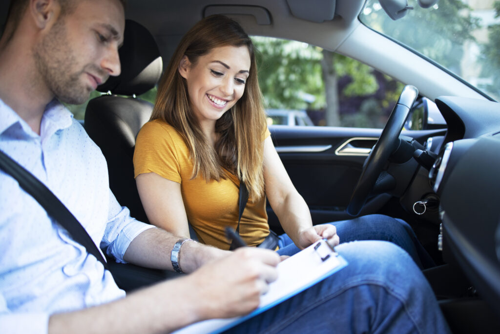Prácticas para licencia de conduccion C1 en Bogotá en vehículo de servicio